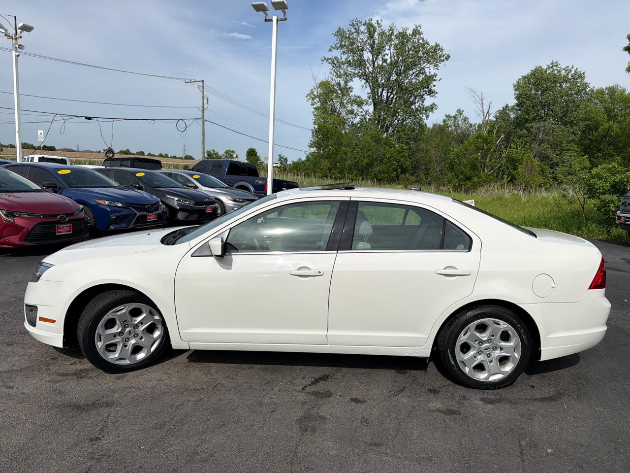 Ford Fusion 4dr Sdn SE FWD 2011