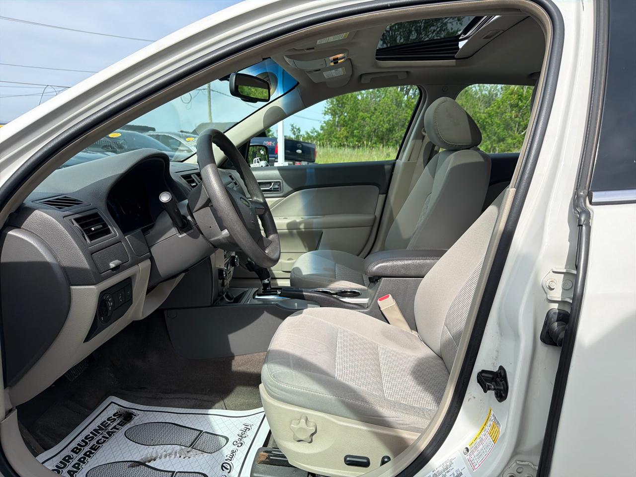 Ford Fusion 4dr Sdn SE FWD 2011