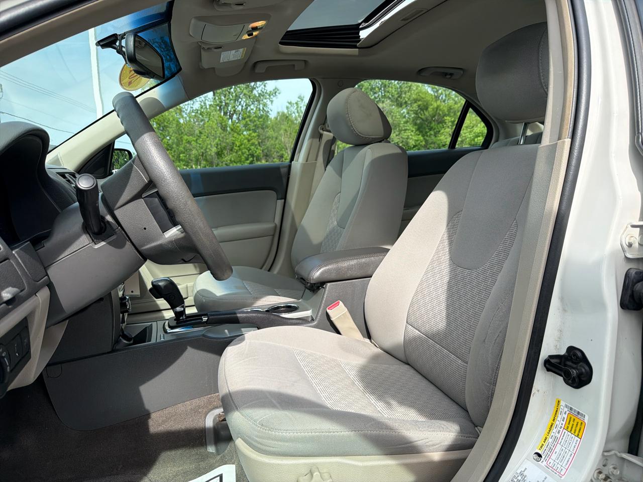 Ford Fusion 4dr Sdn SE FWD 2011