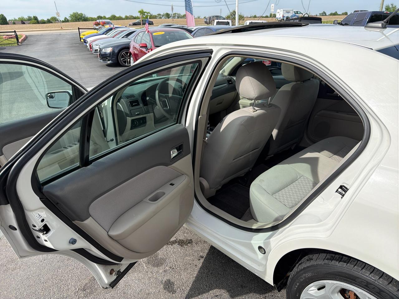 Ford Fusion 4dr Sdn SE FWD 2011