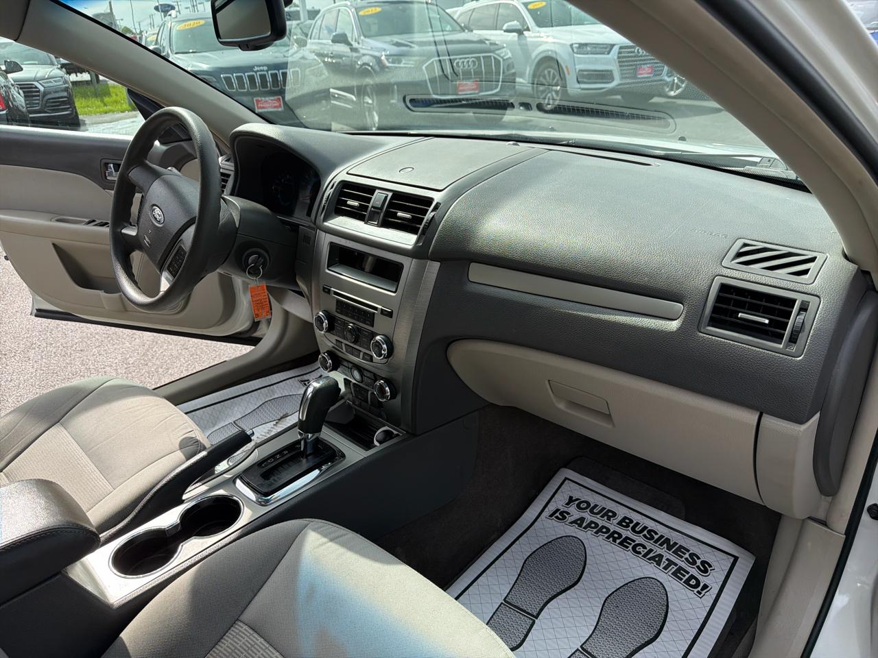 Ford Fusion 4dr Sdn SE FWD 2011