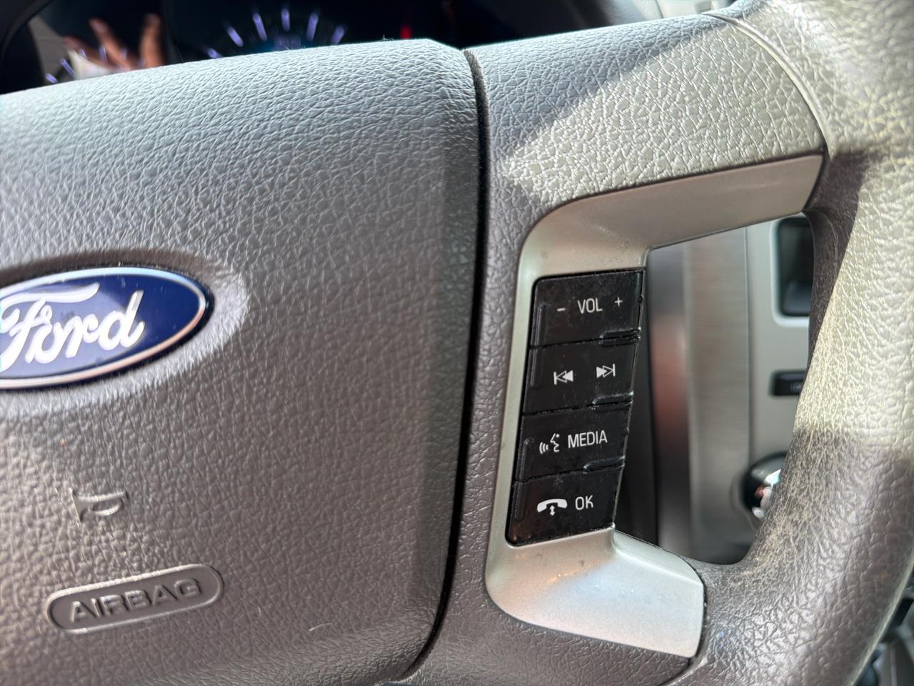 Ford Fusion 4dr Sdn SE FWD 2011