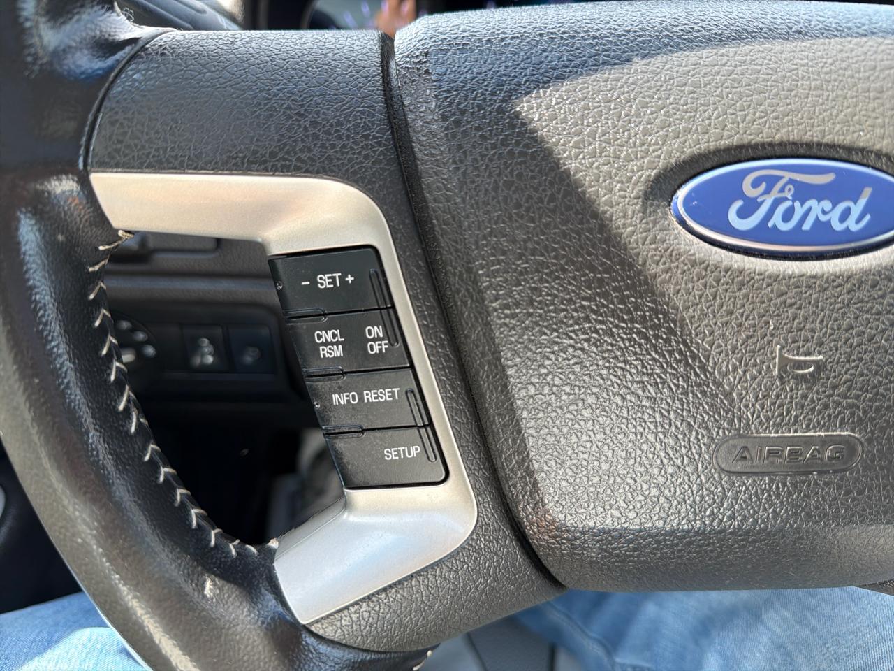 Ford Fusion 4dr Sdn SEL FWD 2011