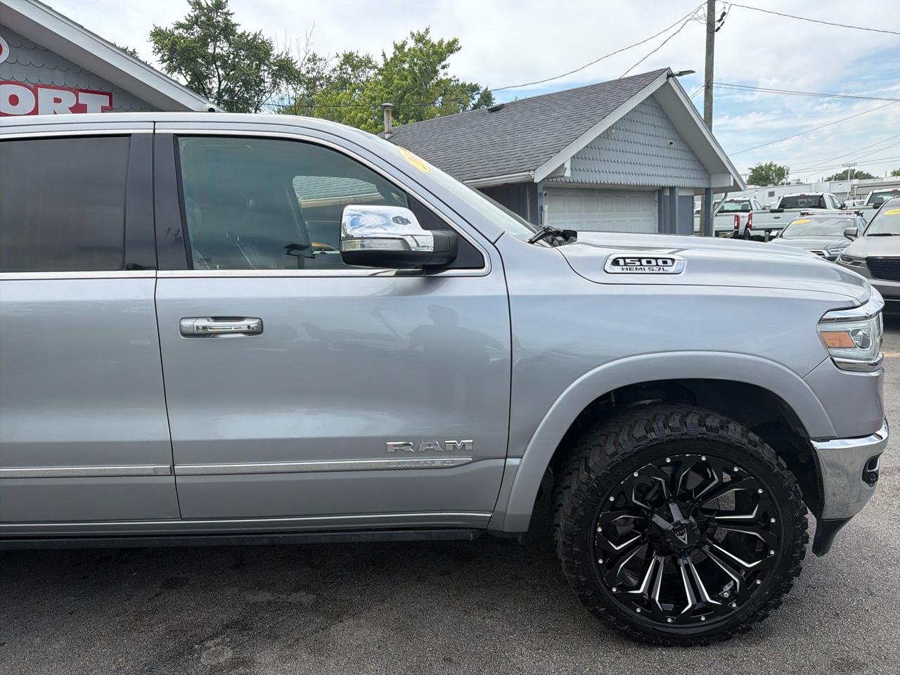 RAM 1500 Limited 4x4 Crew Cab 5'7" Box 2019