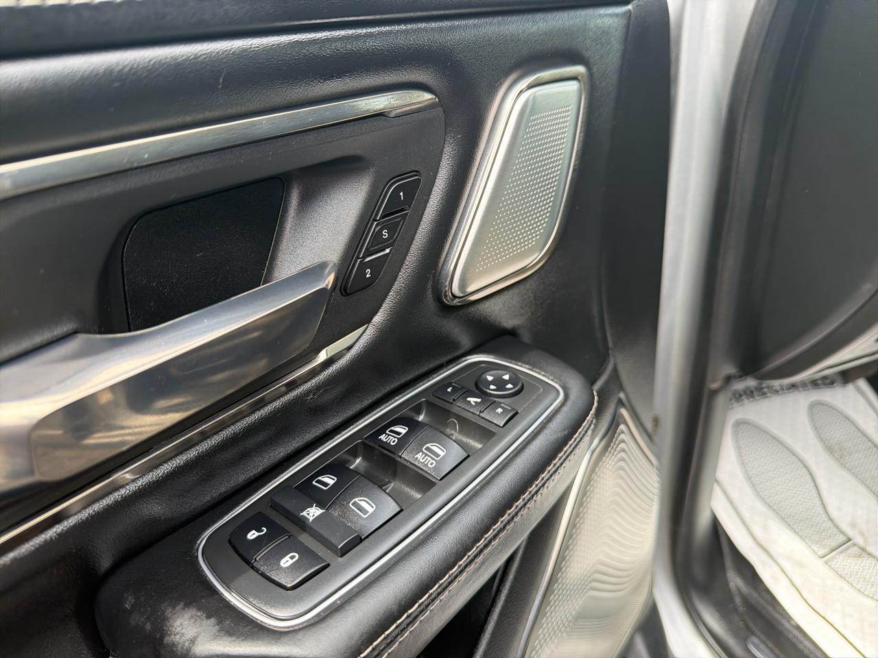 RAM 1500 Limited 4x4 Crew Cab 5'7" Box 2019
