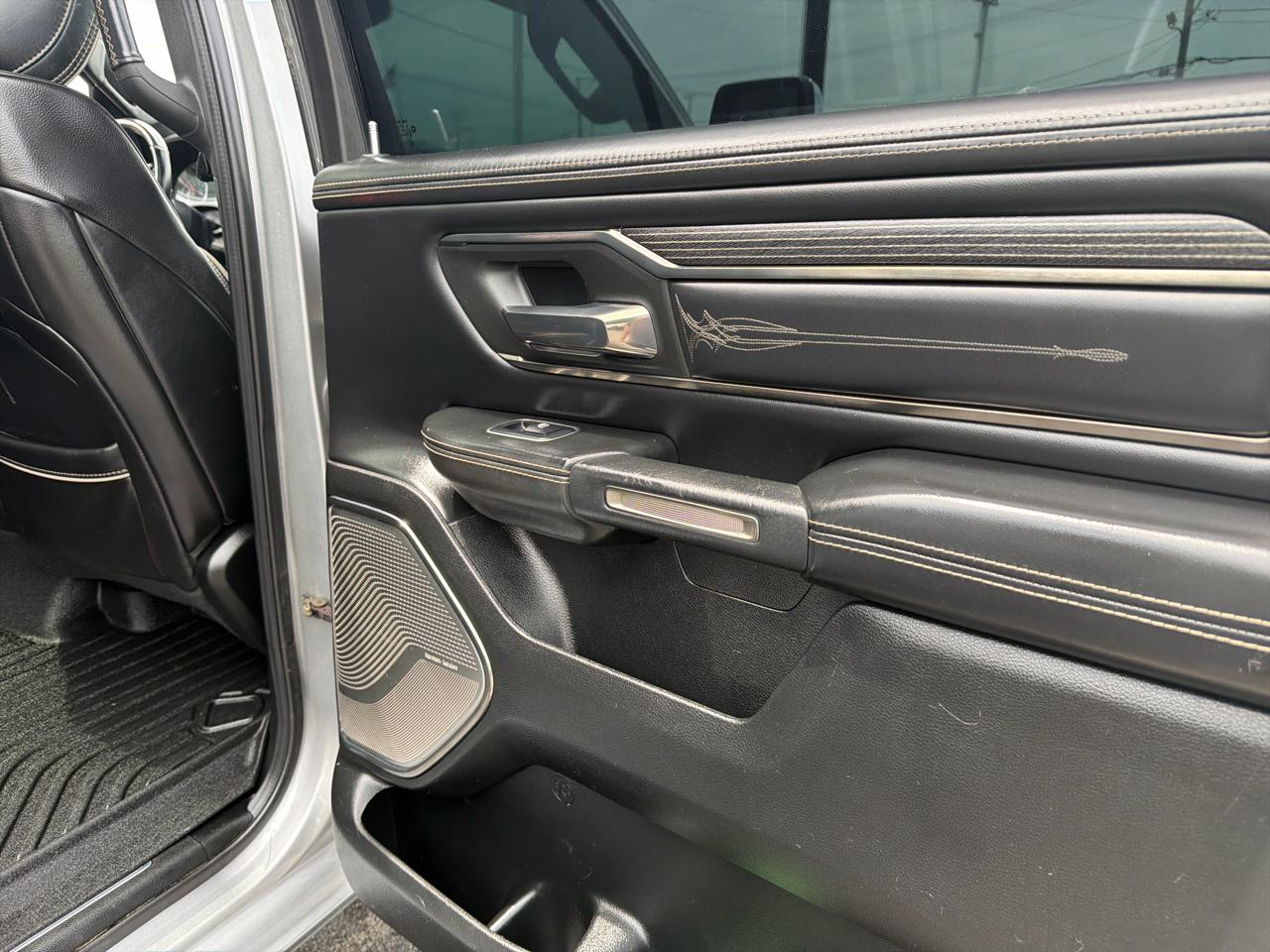 RAM 1500 Limited 4x4 Crew Cab 5'7" Box 2019