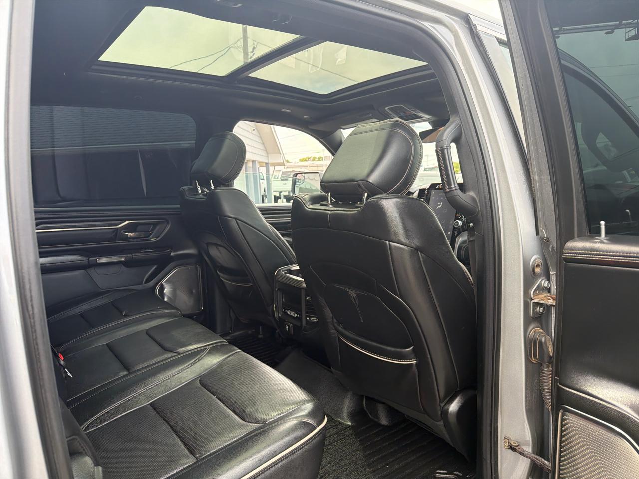RAM 1500 Limited 4x4 Crew Cab 5'7" Box 2019