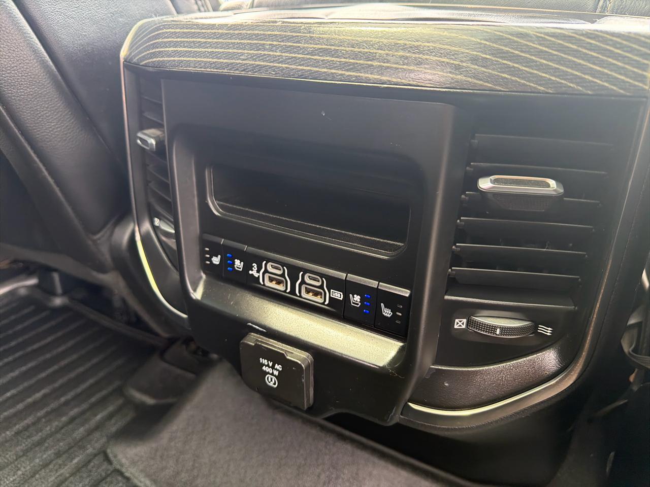 RAM 1500 Limited 4x4 Crew Cab 5'7" Box 2019