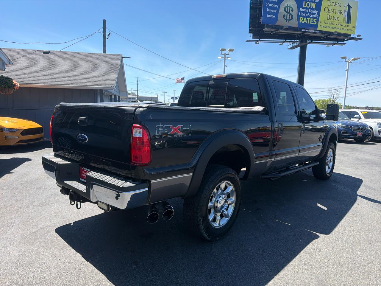 Ford Super Duty F-350 SRW 4WD Crew Cab 156" Lariat 2011