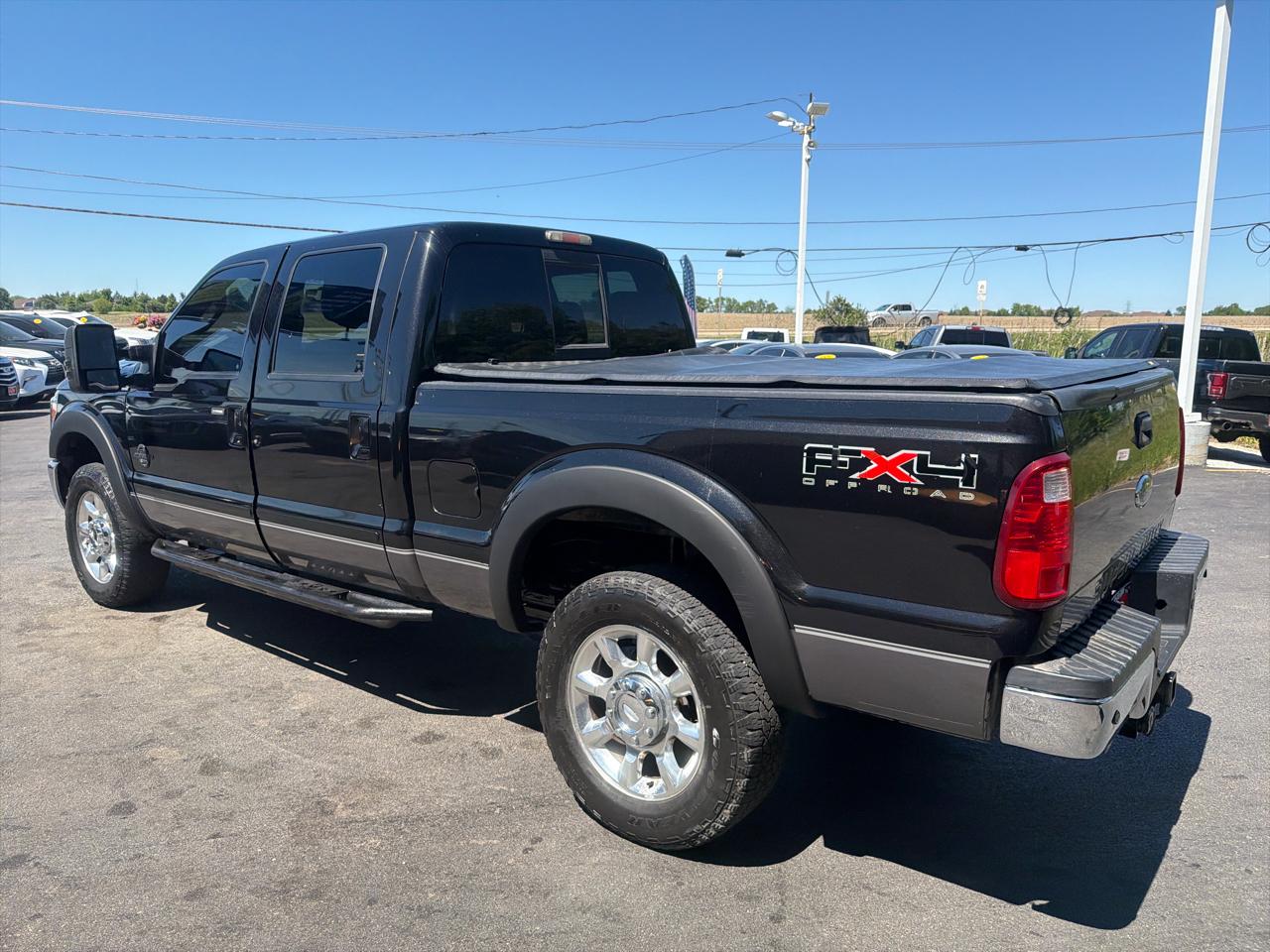 Ford Super Duty F-350 SRW 4WD Crew Cab 156" Lariat 2011