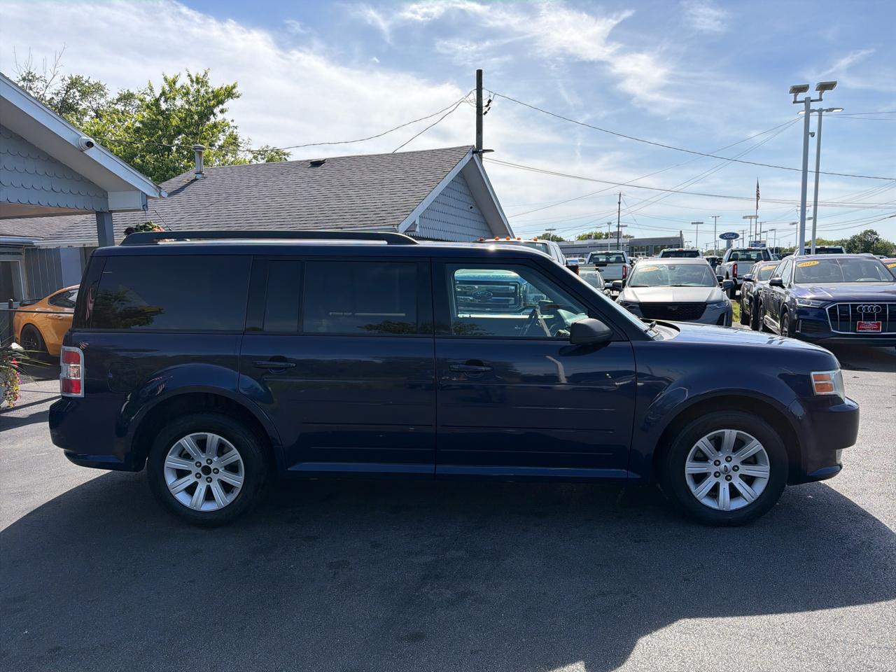 Ford Flex 4dr SE FWD 2011