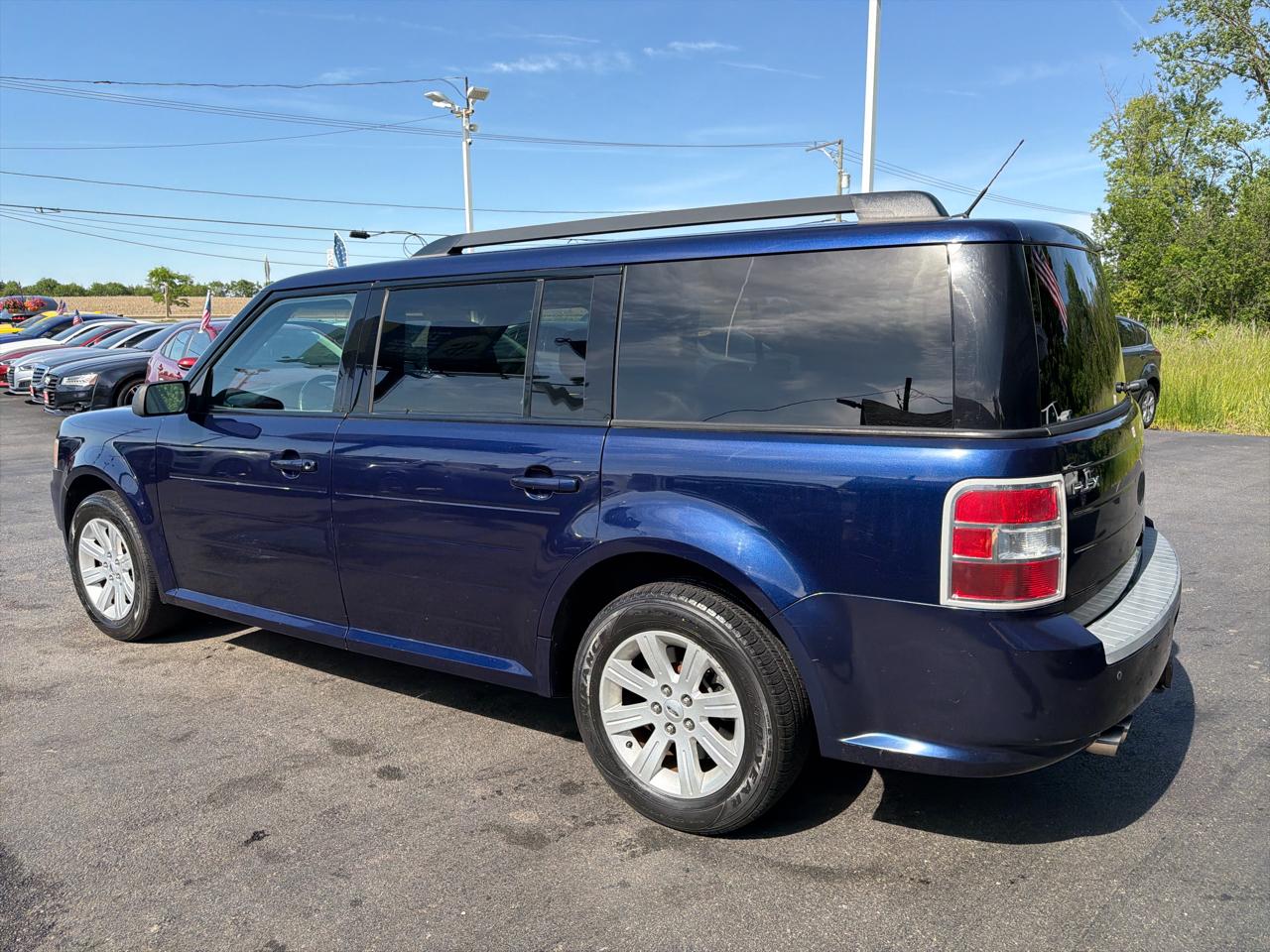 Ford Flex 4dr SE FWD 2011