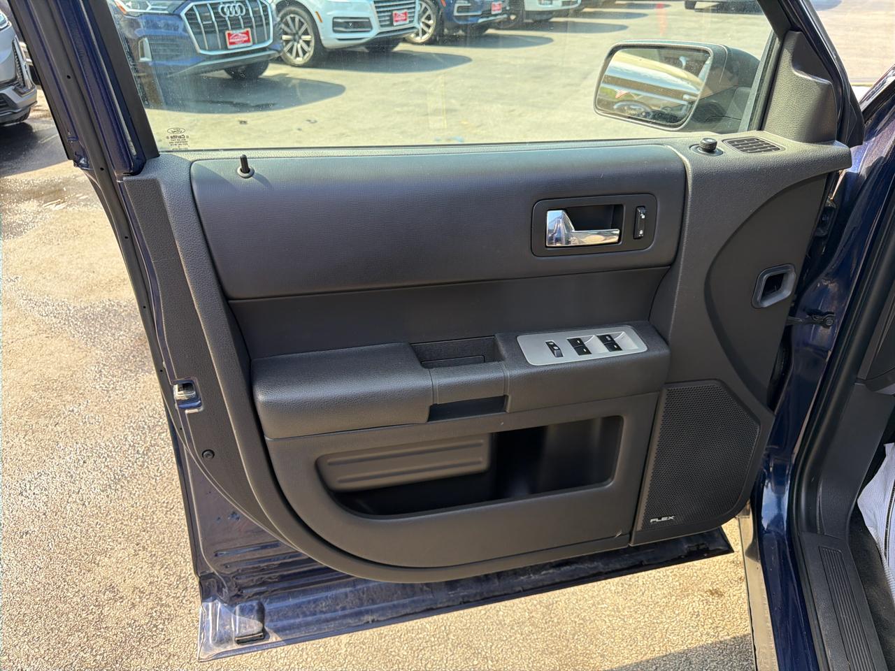 Ford Flex 4dr SE FWD 2011