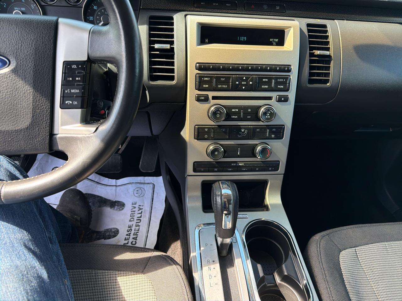 Ford Flex 4dr SE FWD 2011