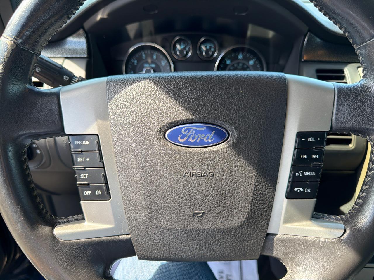 Ford Flex 4dr SE FWD 2011