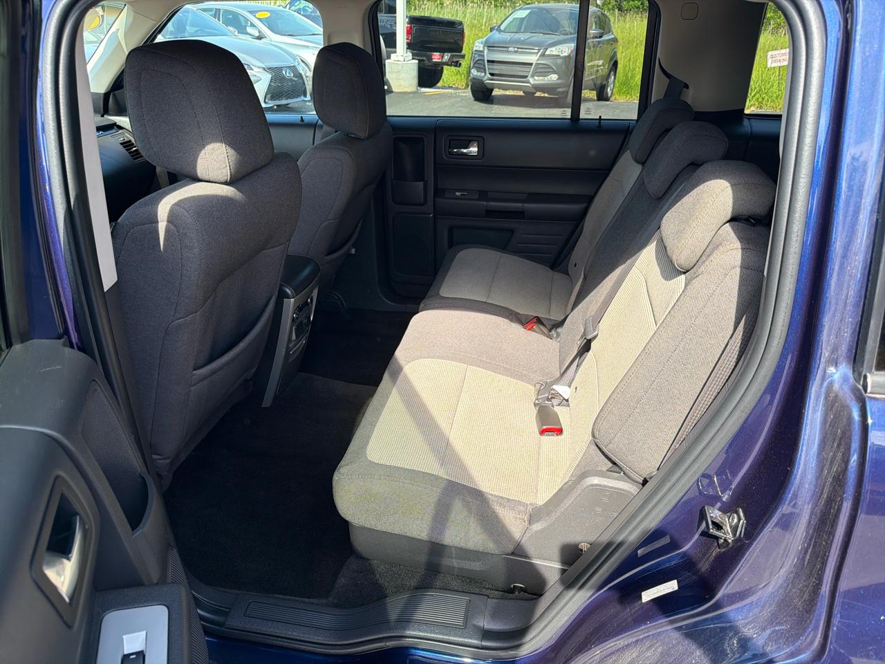 Ford Flex 4dr SE FWD 2011