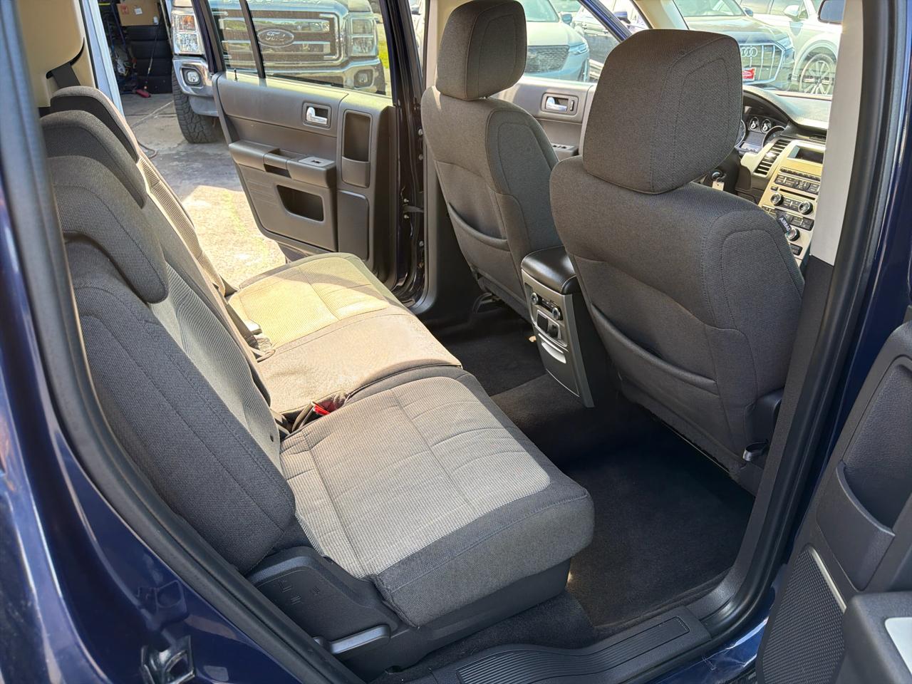 Ford Flex 4dr SE FWD 2011