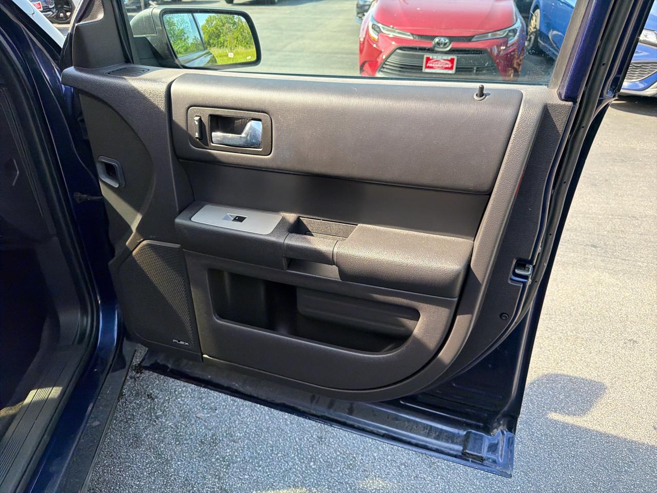 Ford Flex 4dr SE FWD 2011