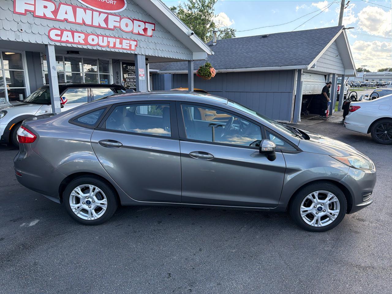 Ford Fiesta 4dr Sdn SE 2014