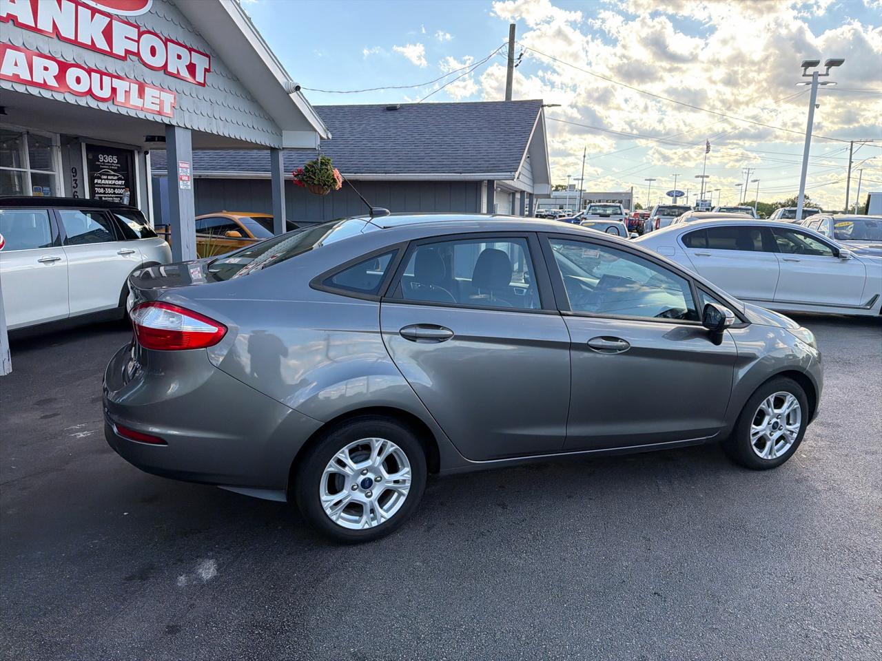 Ford Fiesta 4dr Sdn SE 2014
