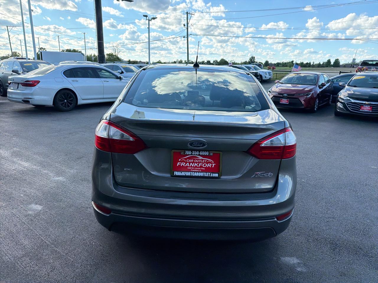 Ford Fiesta 4dr Sdn SE 2014