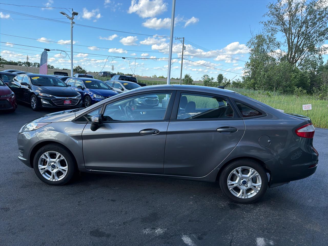 Ford Fiesta 4dr Sdn SE 2014