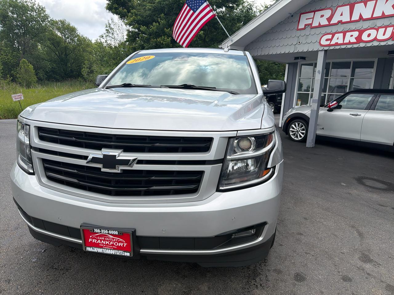 Chevrolet Suburban 4WD 4dr LT 2020