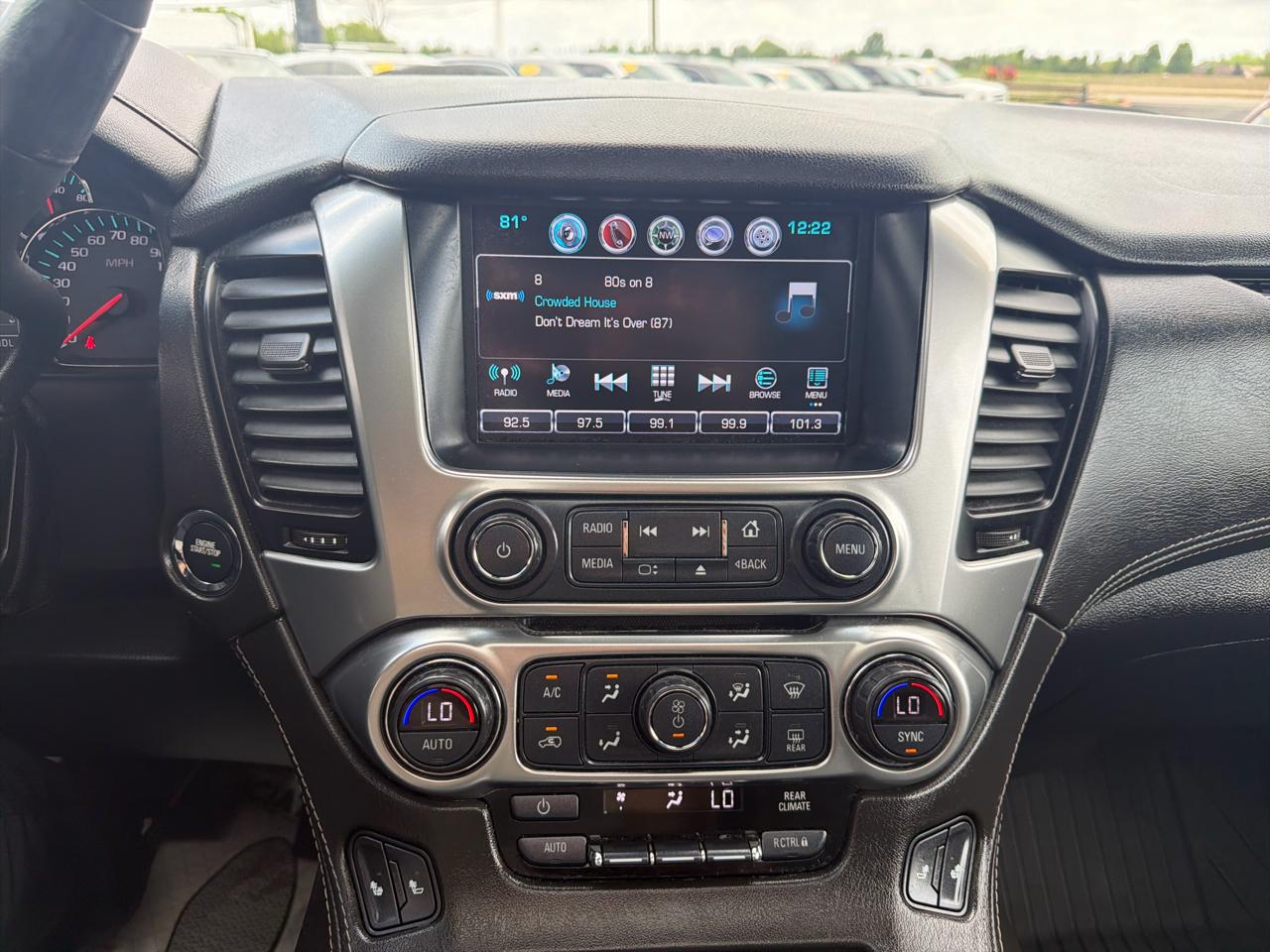Chevrolet Suburban 4WD 4dr LT 2020