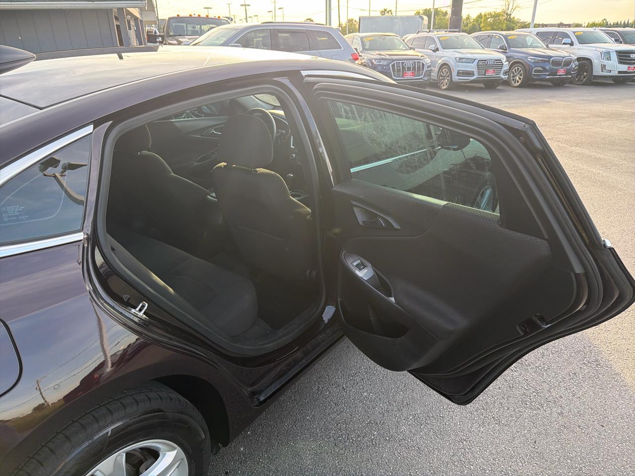 Chevrolet Malibu 4dr Sdn LS w/1LS 2020