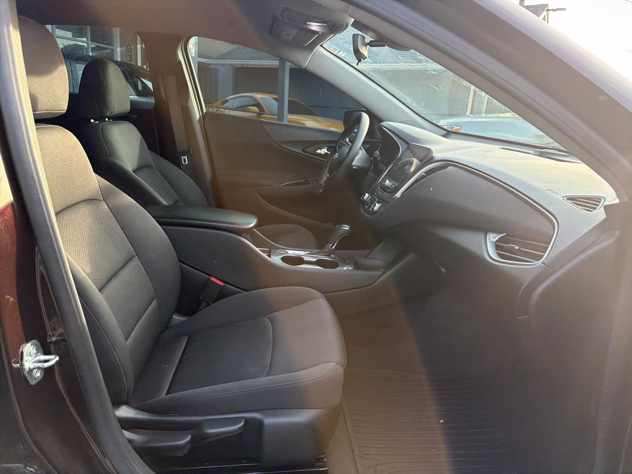 Chevrolet Malibu 4dr Sdn LS w/1LS 2020