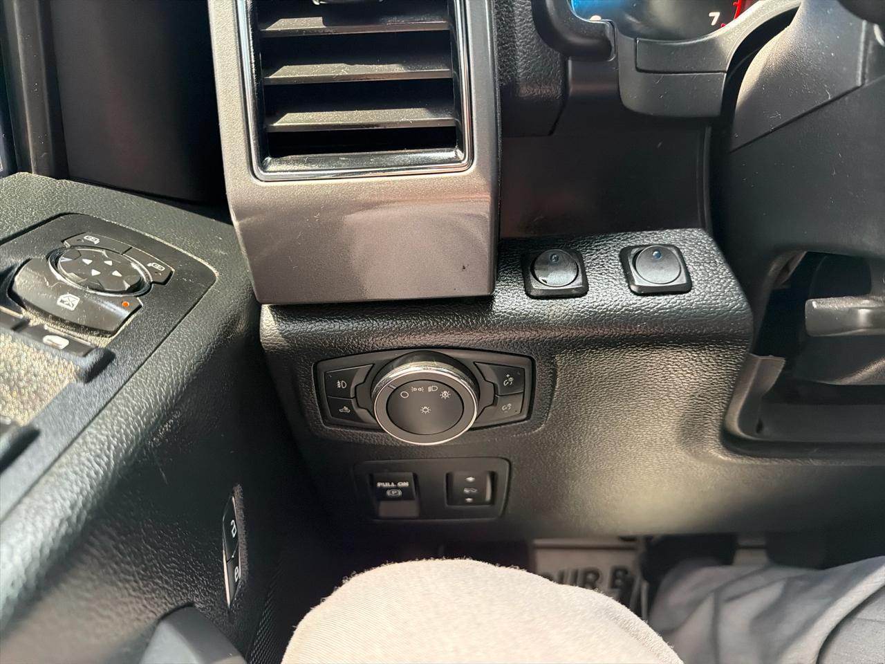 Ford F-150 XLT 4WD SuperCrew 5.5' Box 2020