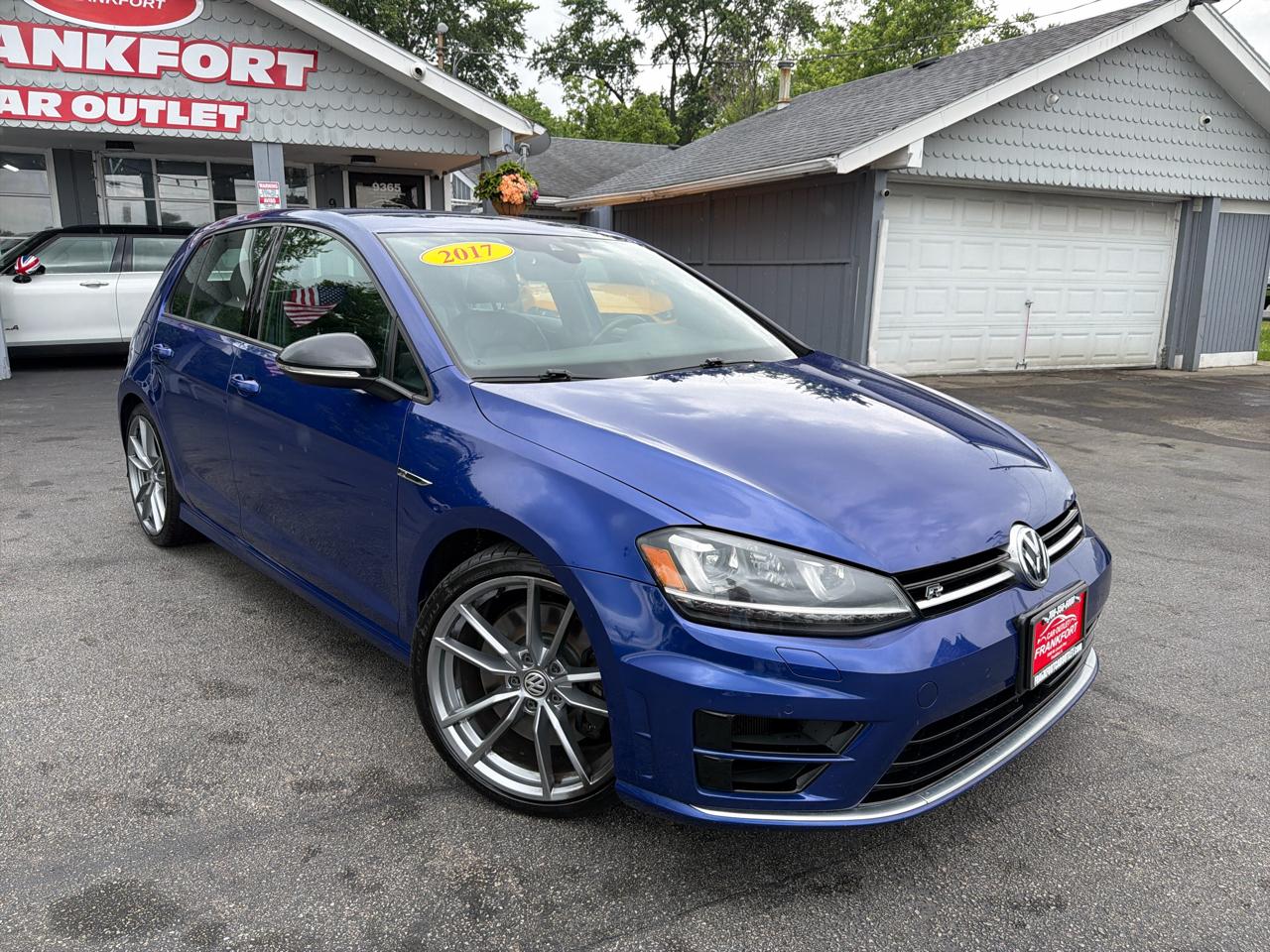 Volkswagen Golf R 4-Door DSG w/DCC/Nav 2017