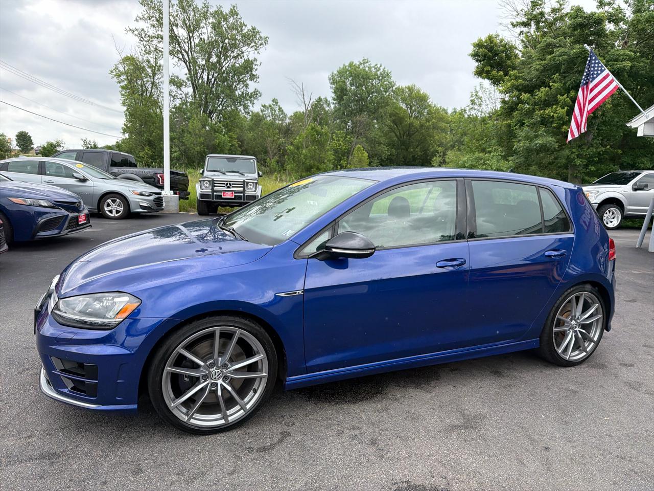 Volkswagen Golf R 4-Door DSG w/DCC/Nav 2017