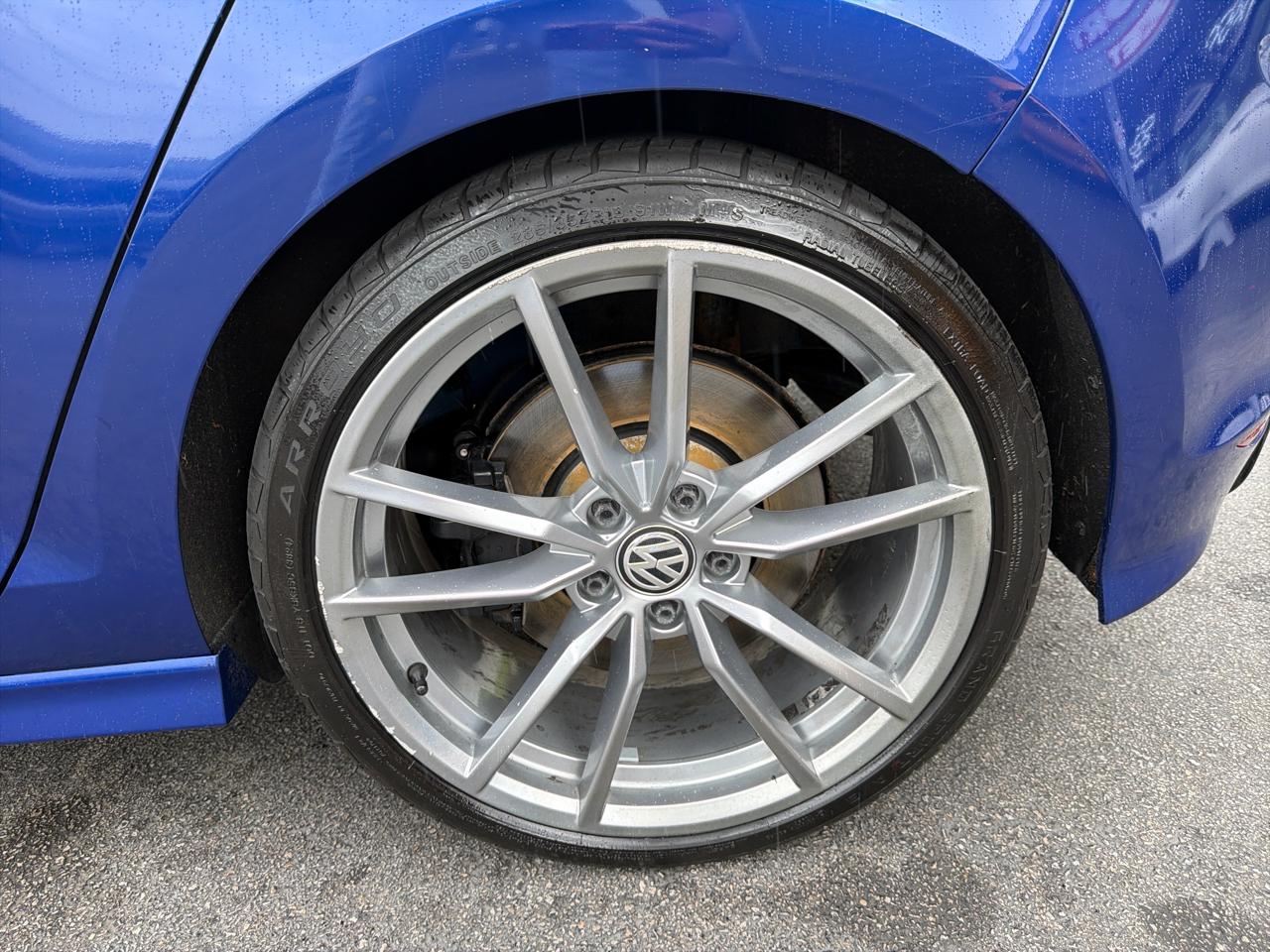Volkswagen Golf R 4-Door DSG w/DCC/Nav 2017