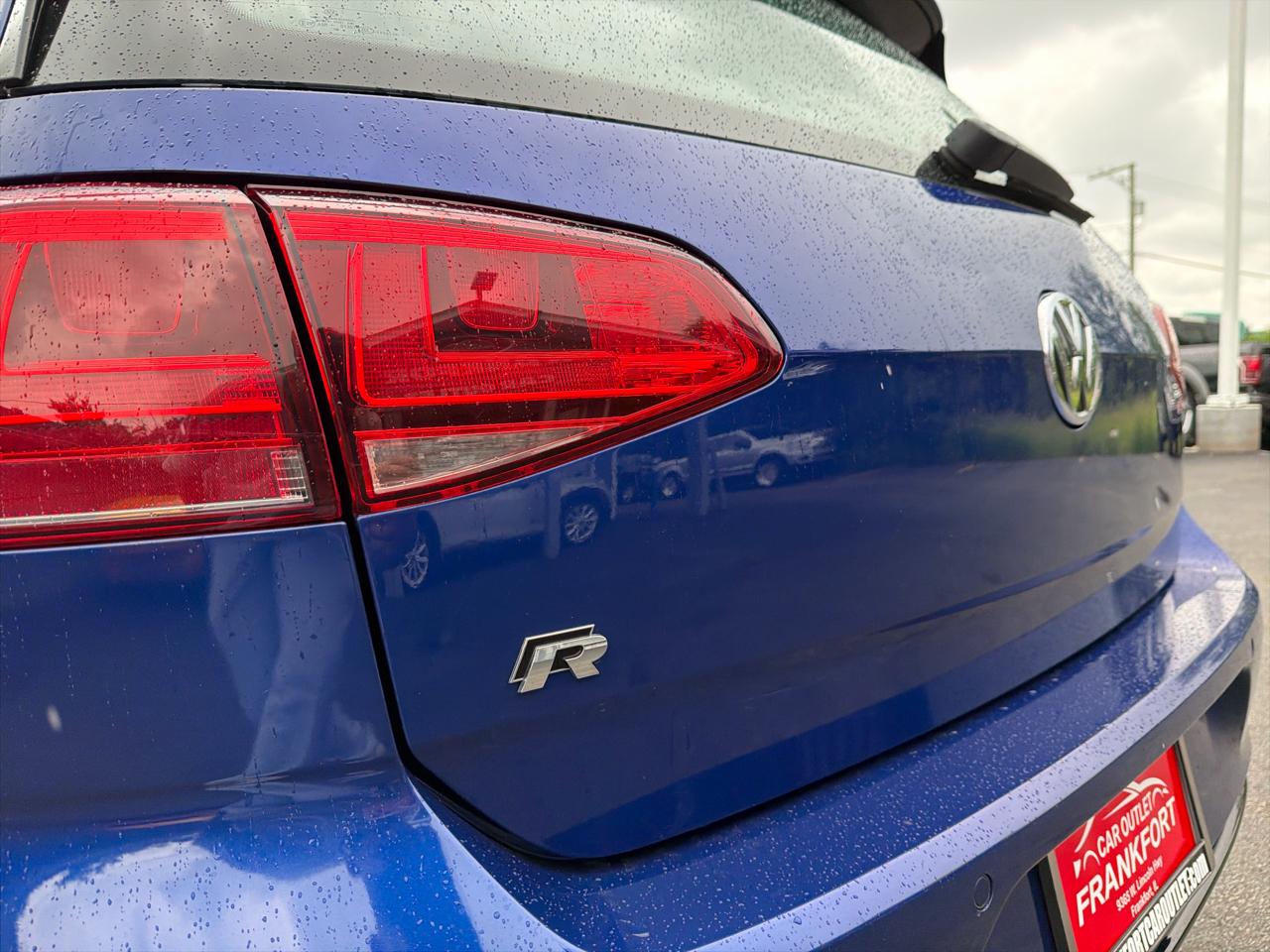 Volkswagen Golf R 4-Door DSG w/DCC/Nav 2017