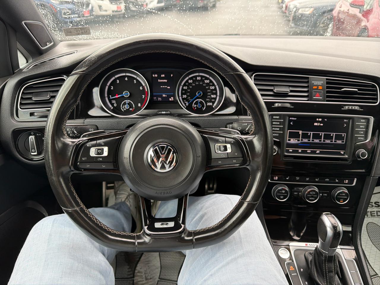 Volkswagen Golf R 4-Door DSG w/DCC/Nav 2017