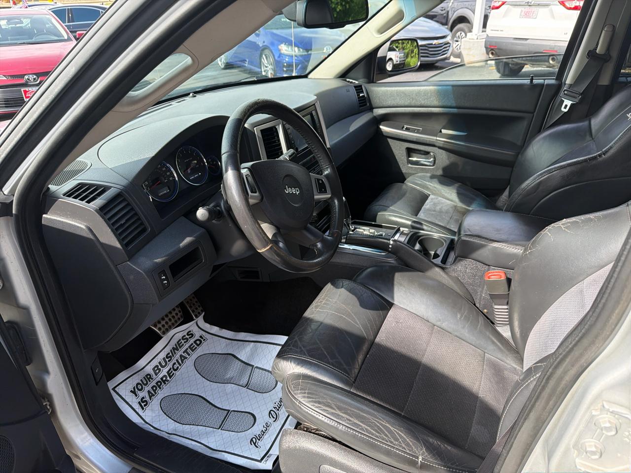 Jeep Grand Cherokee 4WD 4dr SRT-8 2008