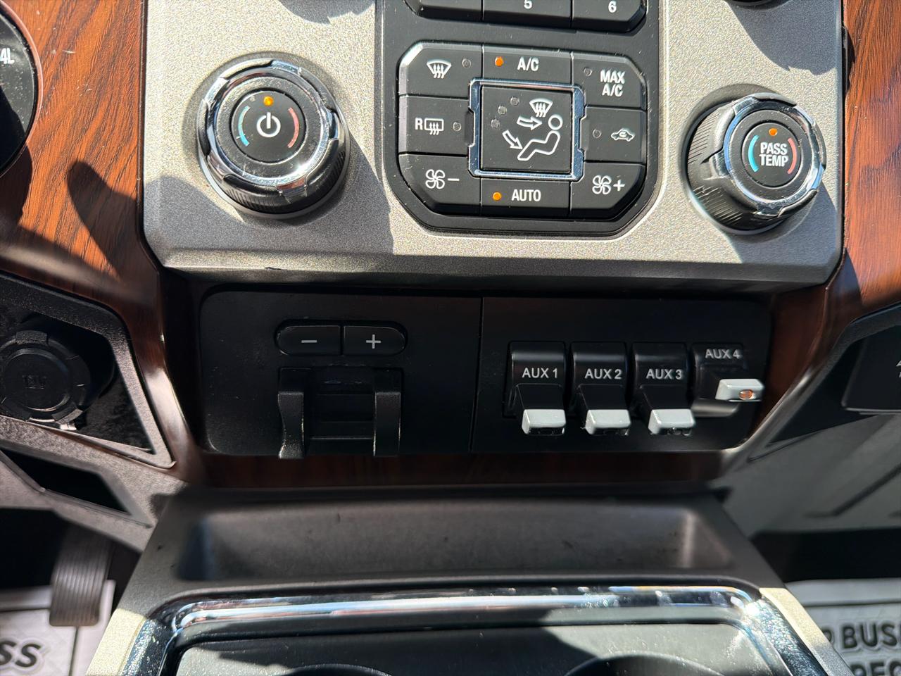 Ford Super Duty F-250 SRW 4WD Crew Cab 172" Lariat 2016