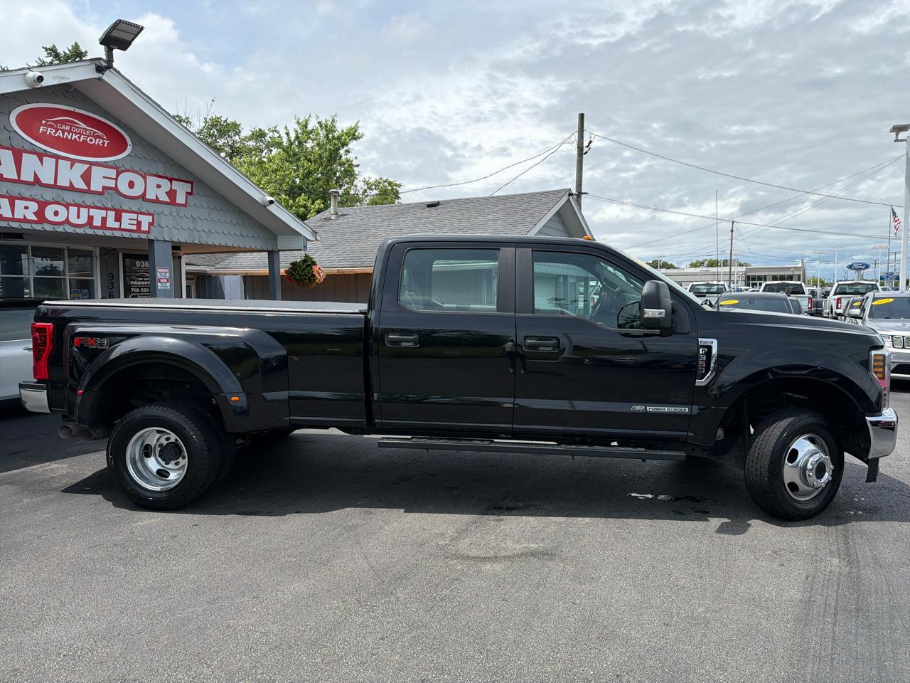 Ford Super Duty F-350 DRW XLT 4WD Crew Cab 8' Box 2019