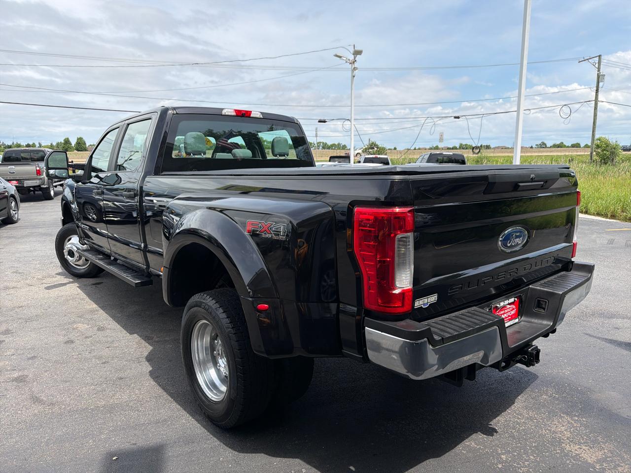 Ford Super Duty F-350 DRW XLT 4WD Crew Cab 8' Box 2019