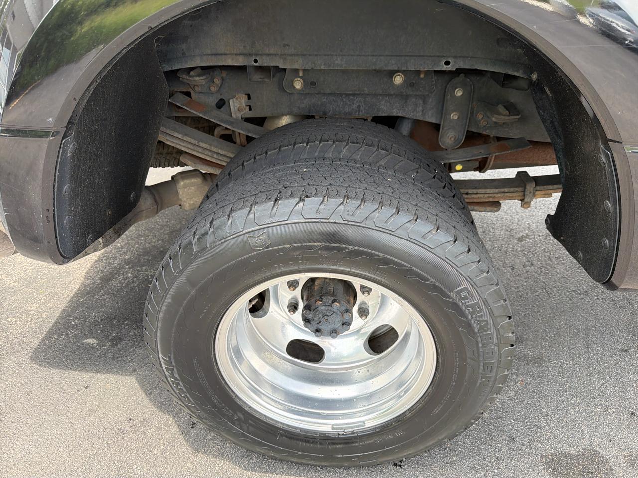Ford Super Duty F-350 DRW XLT 4WD Crew Cab 8' Box 2019