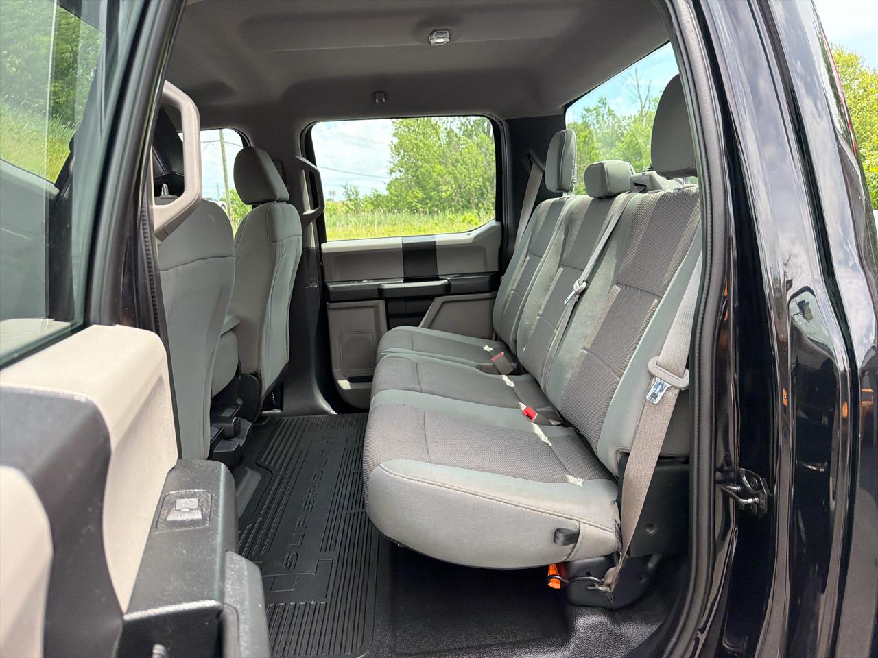 Ford Super Duty F-350 DRW XLT 4WD Crew Cab 8' Box 2019