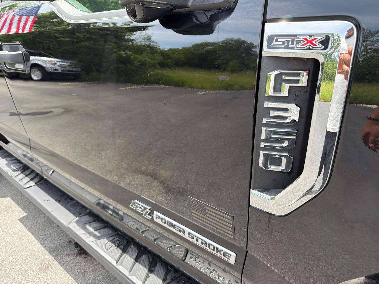 Ford Super Duty F-350 DRW XLT 4WD Crew Cab 8' Box 2019