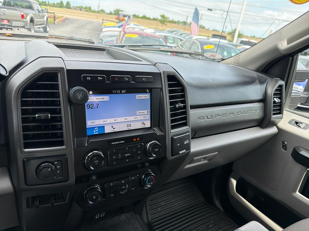 Ford Super Duty F-350 DRW XLT 4WD Crew Cab 8' Box 2019