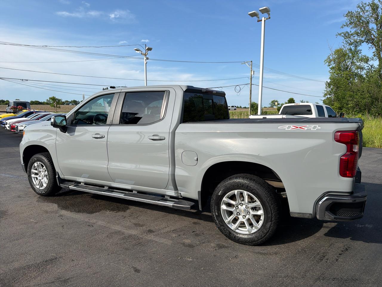 Chevrolet Silverado 1500 4WD Crew Cab 147" LT w/1LT 2024