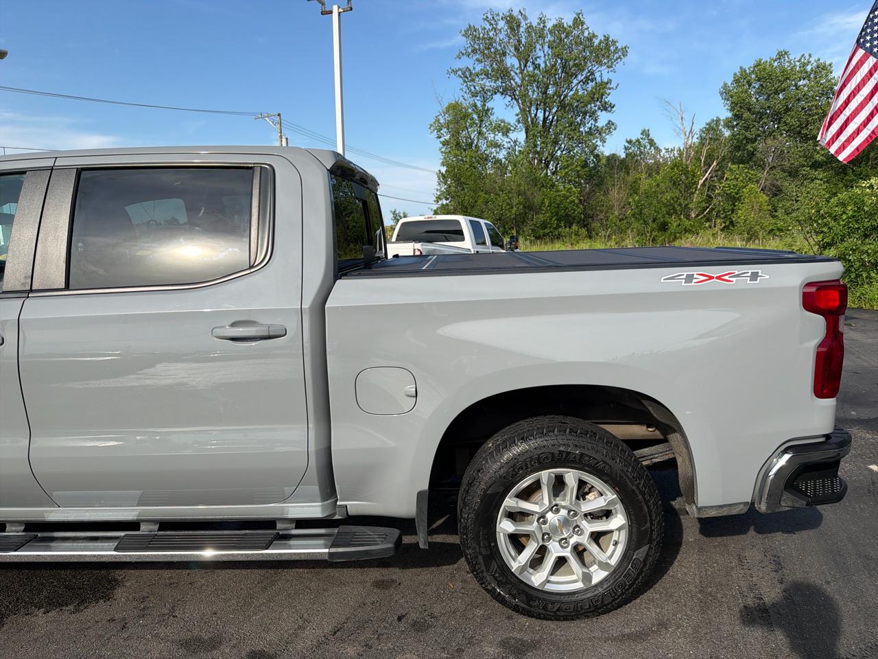 Chevrolet Silverado 1500 4WD Crew Cab 147" LT w/1LT 2024
