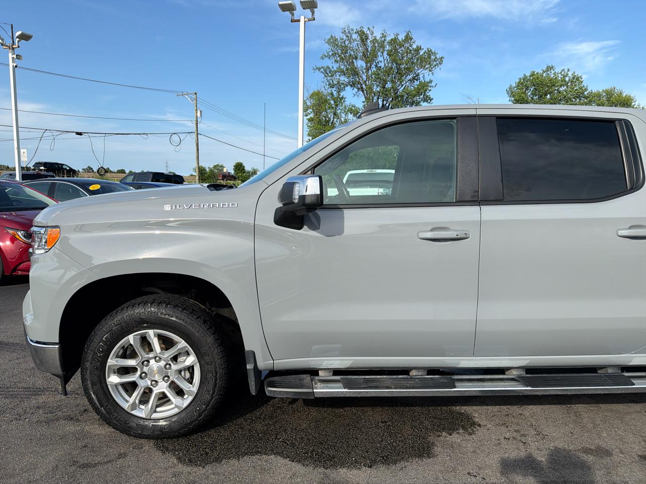Chevrolet Silverado 1500 4WD Crew Cab 147" LT w/1LT 2024