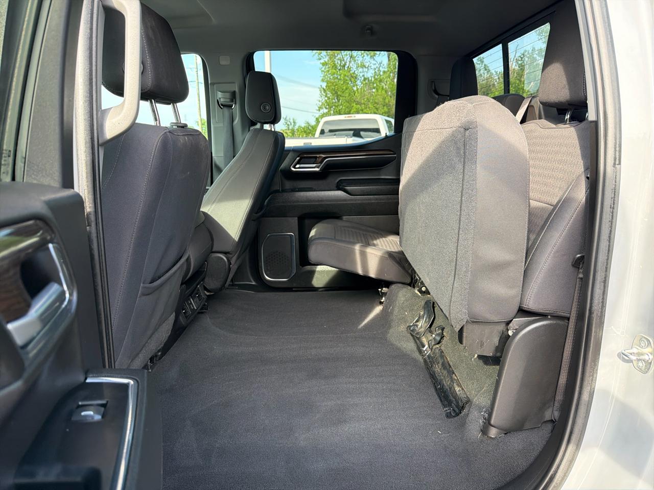 Chevrolet Silverado 1500 4WD Crew Cab 147" LT w/1LT 2024