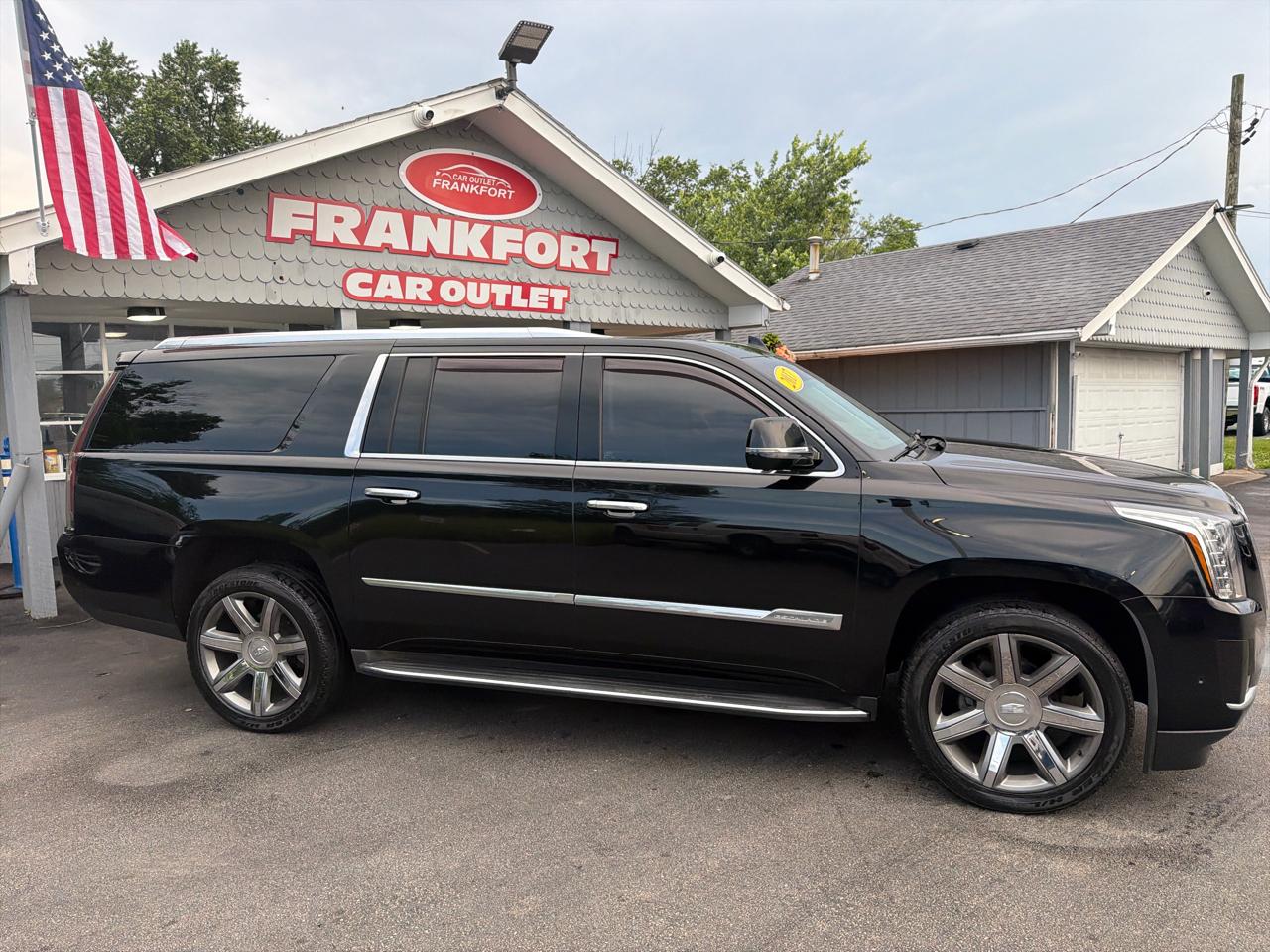 Cadillac Escalade ESV 4WD 4dr Luxury 2017