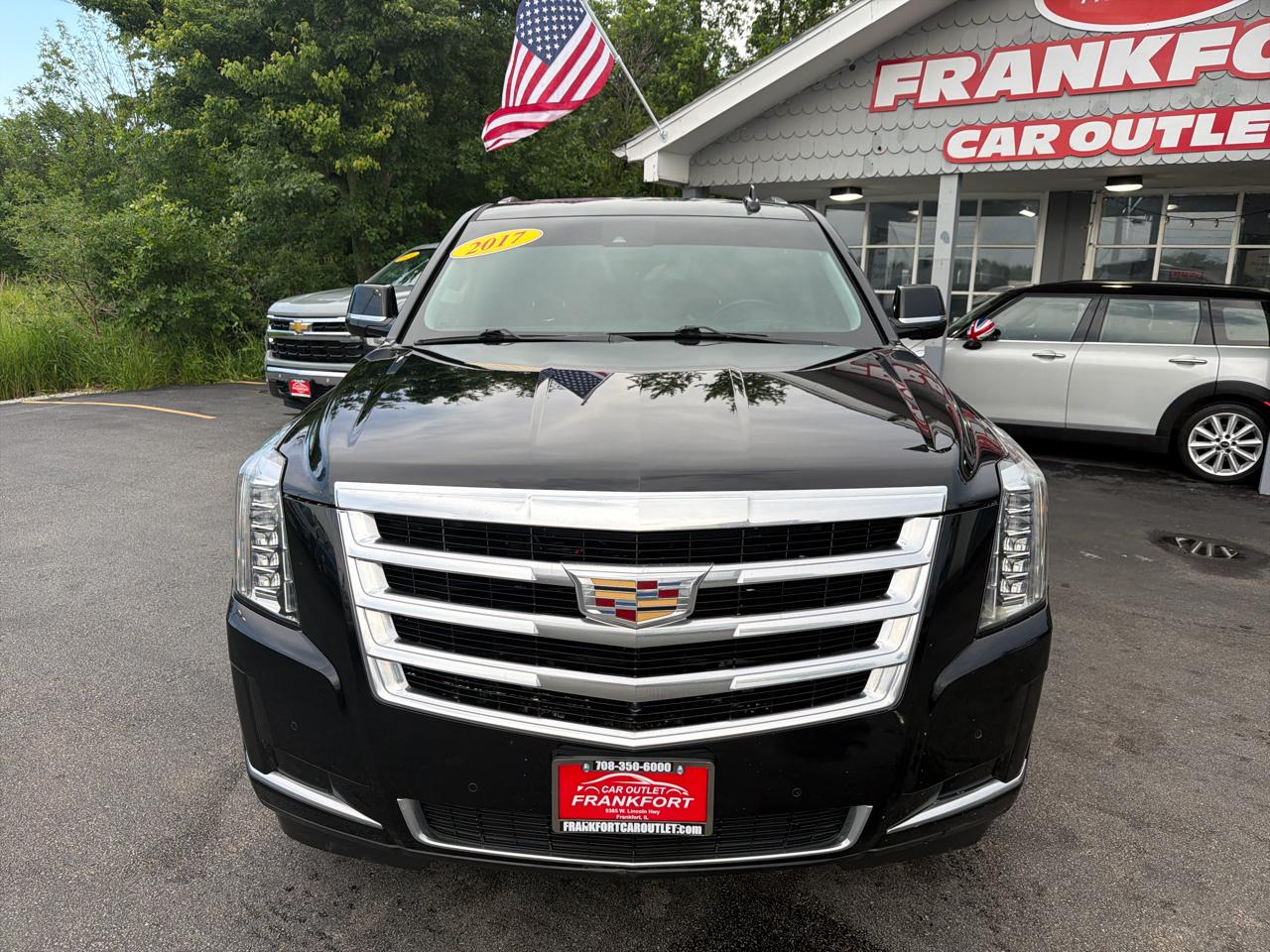 Cadillac Escalade ESV 4WD 4dr Luxury 2017